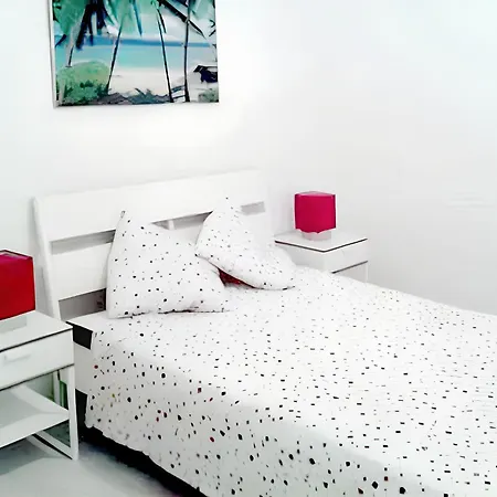 بيت للعطل Maison Charmante Avec Piscine Privee A Orthoux-serignac-quilhan *