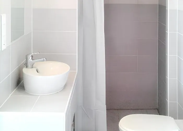 Maison De 4 Avec Piscine Privee Jardin Clos Et Wifi A Orthoux Serignac Quilhan Hébergement de vacances